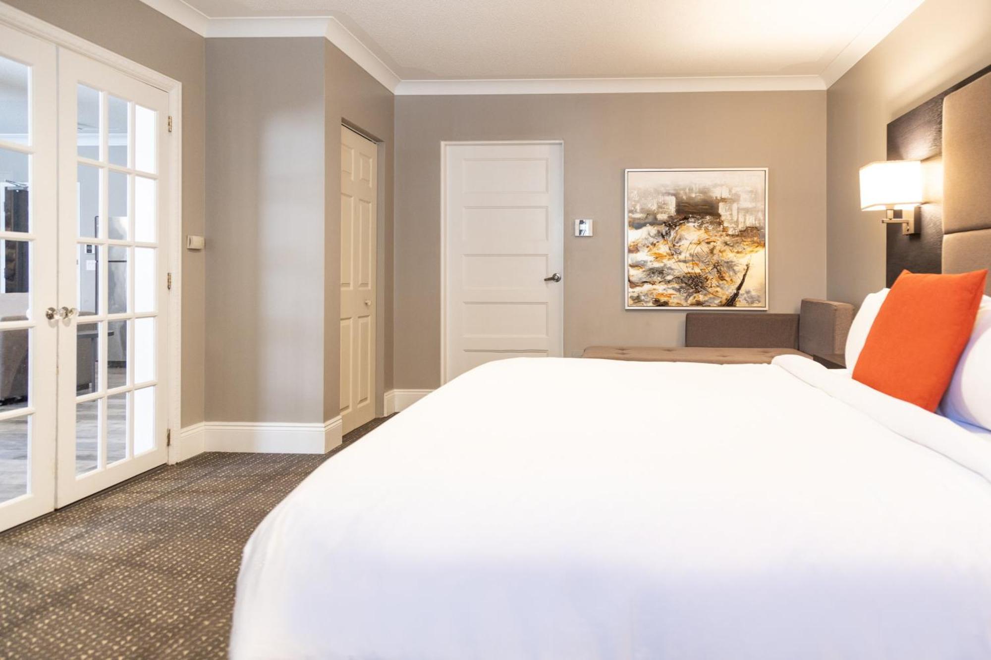 Crowne Plaza Fredericton Lord Beaverbrook By Ihg Extérieur photo