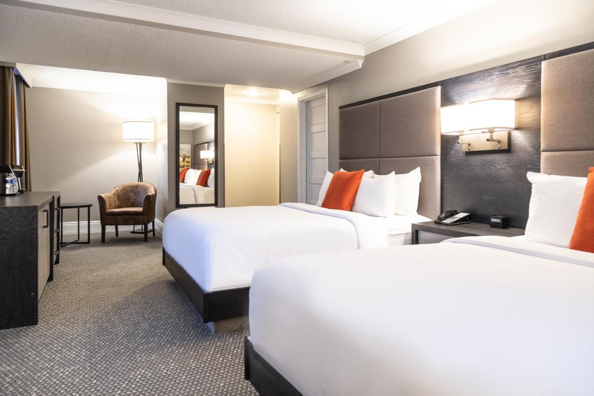 Crowne Plaza Fredericton Lord Beaverbrook By Ihg Extérieur photo
